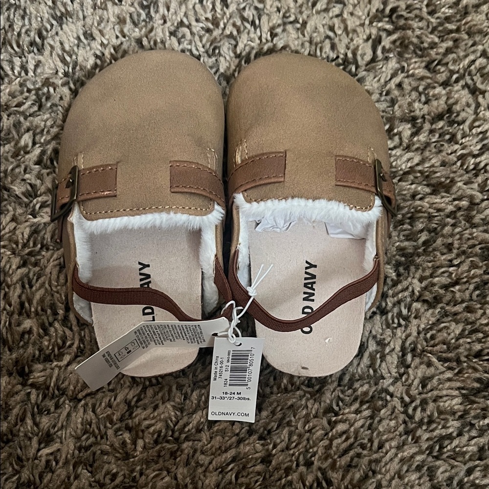 Old Navy Kids Brown Slip-On Slippers